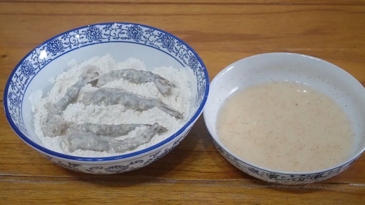 Mau Bikin Udang Crispy Anti Gagal? Bahan Simpel dan Perhatikan Trik Menggorengnya!