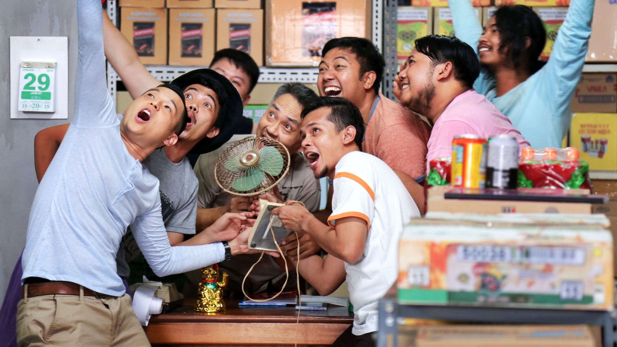 Nikmati Hari Libur dengan Tawa: 5 Rekomendasi Film Komedi Indonesia di Netflix