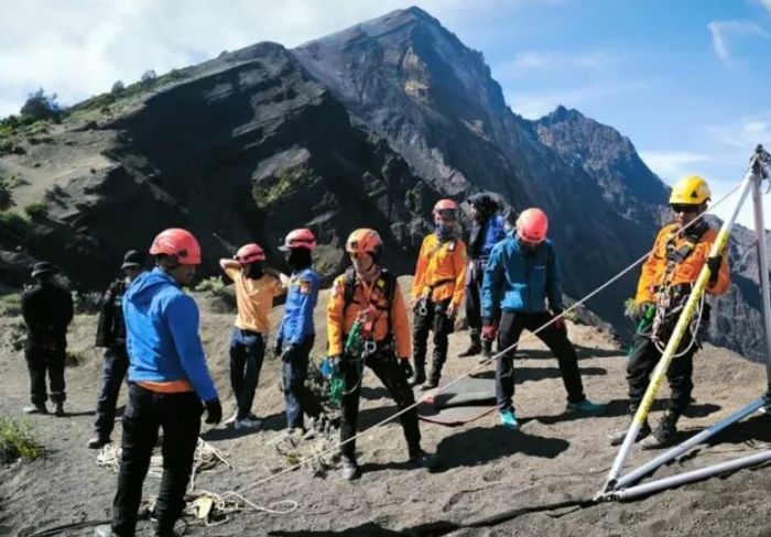 Telan Nyawa Pendaki Cantik Asal Brasil, Ini 7 Fakta Unik Gunung Rinjani