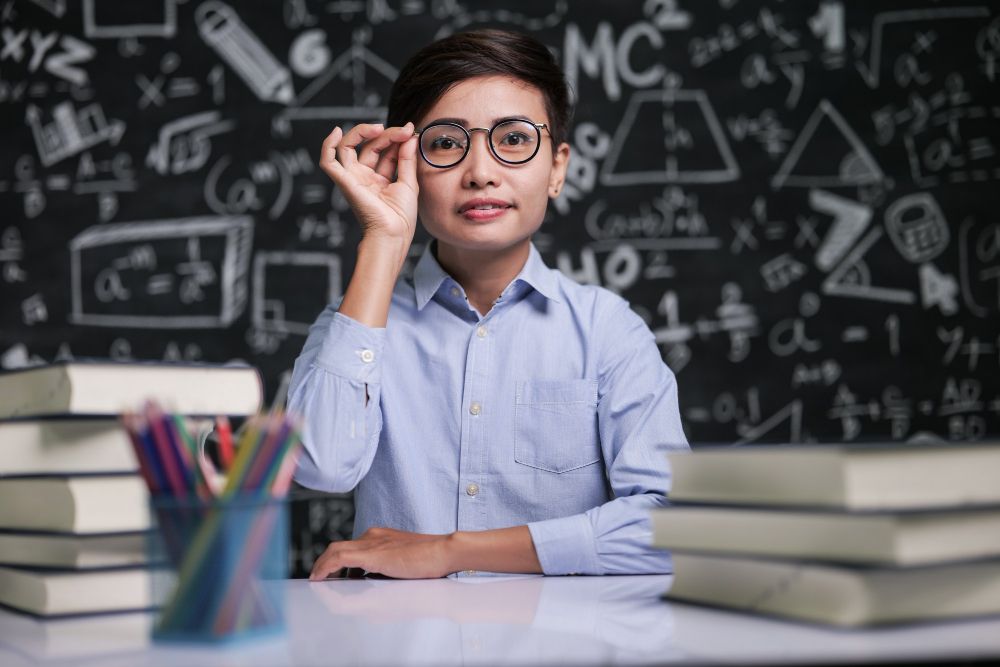Ciri-ciri Aneh Orang yang Memiliki IQ Tinggi, Sering Bikin Orang Sekitar Salah Paham!