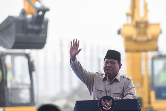 Diresmikan Presiden Prabowo, Seskab Teddy Sebut Megaproyek Baterai Listrik Serap 8 Ribu Tenaga Kerja