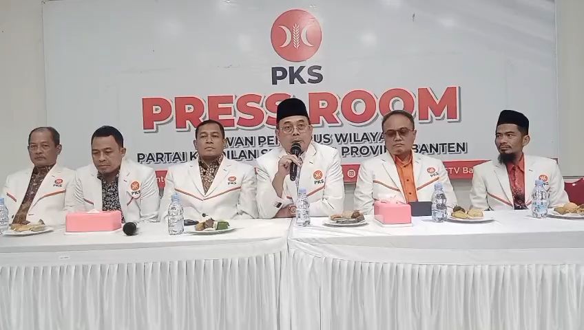 Imbas Memo Titip Siswa, Wakil Ketua DPRD Banten Budi Prayogo Dicopot