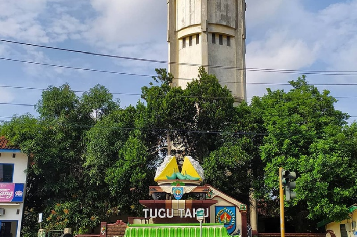 Tugu Tahu Aci, Simbol Kearifan Lokal yang Punya Rasa di Kota Tegal