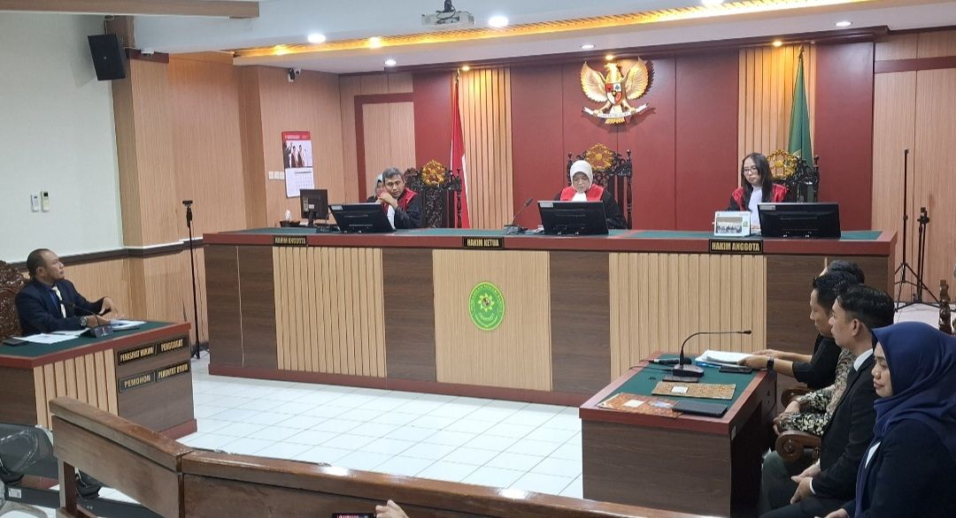 Sidang Gugatan Mbah Tupon Ditunda Karena Tergugat Belum Hadir, Dilanjutkan 8 Juli 2025
