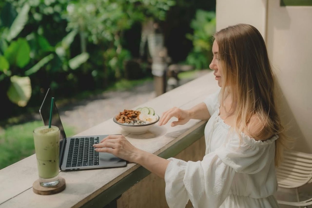 30 Ide Caption Nongkrong di Kafe yang Aesthetic dan Menarik