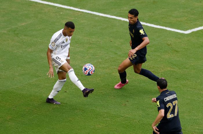 Frustrasi, Damien Comolli Minta Juventus Belajar Lagi untuk Jadi Klub Pemenang