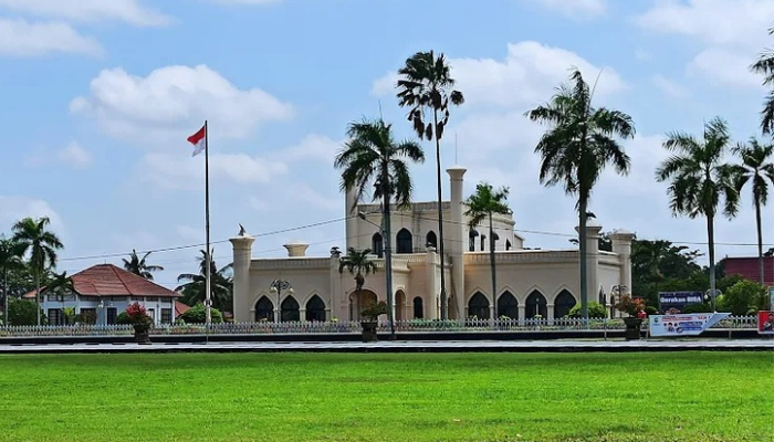 Wisata Sejarah dan Budaya: Istana Siak Tetap Jadi Primadona Riau
