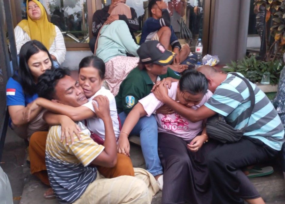 Tragedi KMP Tunu Pratama Jaya di Selat Bali: Kronologi dari Keberangkatan, Evakuasi, hingga Penyerahan Jenazah