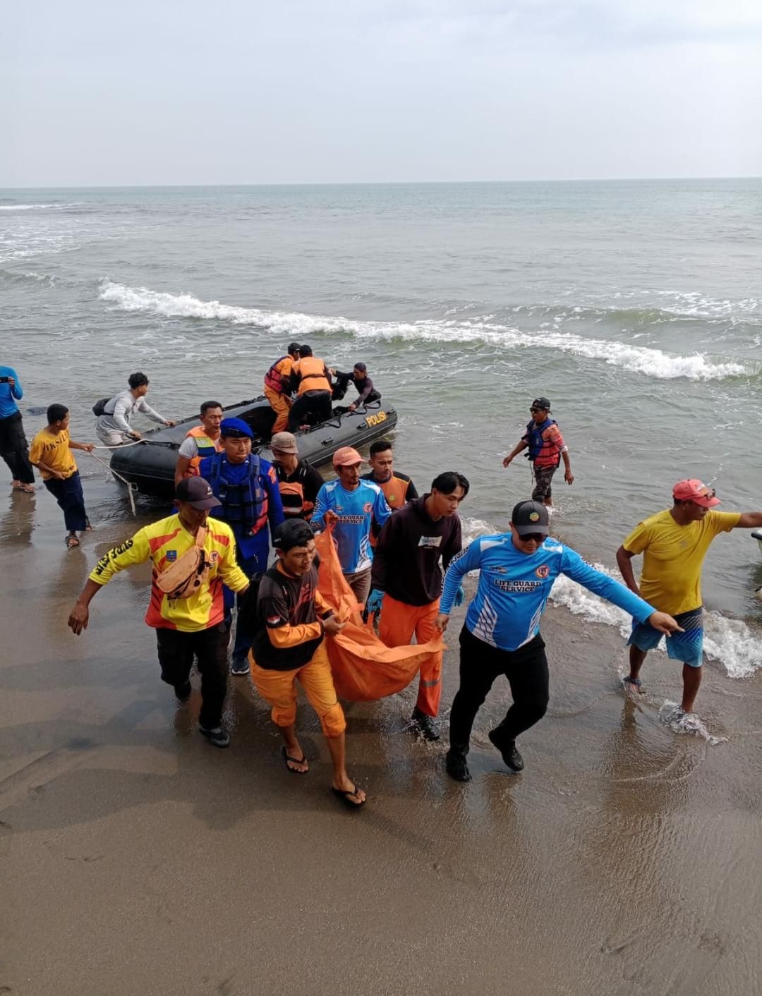 Korban Terseret Ombak Pantai Anyer Diketemukan Pada Pencarian Hari Ketiga