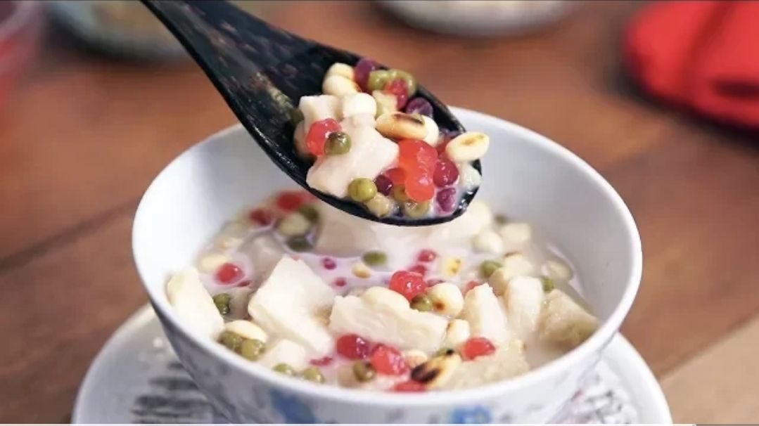 Resep Skoteng: Minuman Khas Jawa Tengah yang Menghangatkan Tubuh