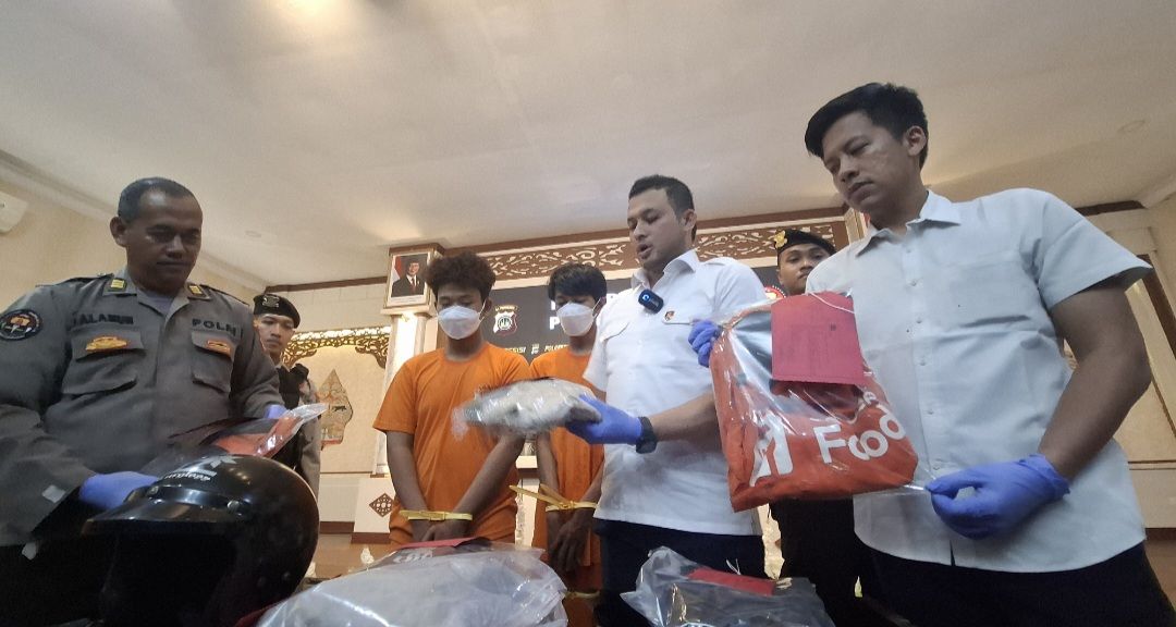 Polresta Sleman Buru Pelaku Pengrusakan Fasilitas Saat Aksi Solidaritas Ojol di Godean, Kini 2 ditahan : Pelaku Lain Serahkan Diri Jangan Sampai dijem