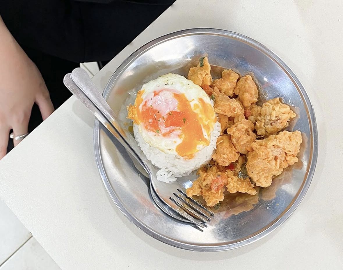 3 Rekomendasi Jajanan Baru Viral di Blok M, Cumi Telur Asin sampai Tiramisu