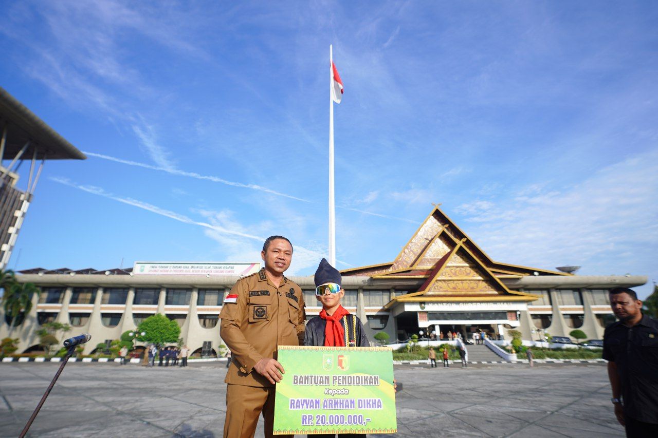 Viral Penari di Ujung Perahu, Rayyan Dikha Terima Beasiswa dan Diangkat Jadi Duta Pariwisata Riau