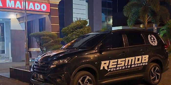 Tampil Heroik, Tim Delta Resmob Polresta Bantu Persalinan Darurat Dalam Mobil!