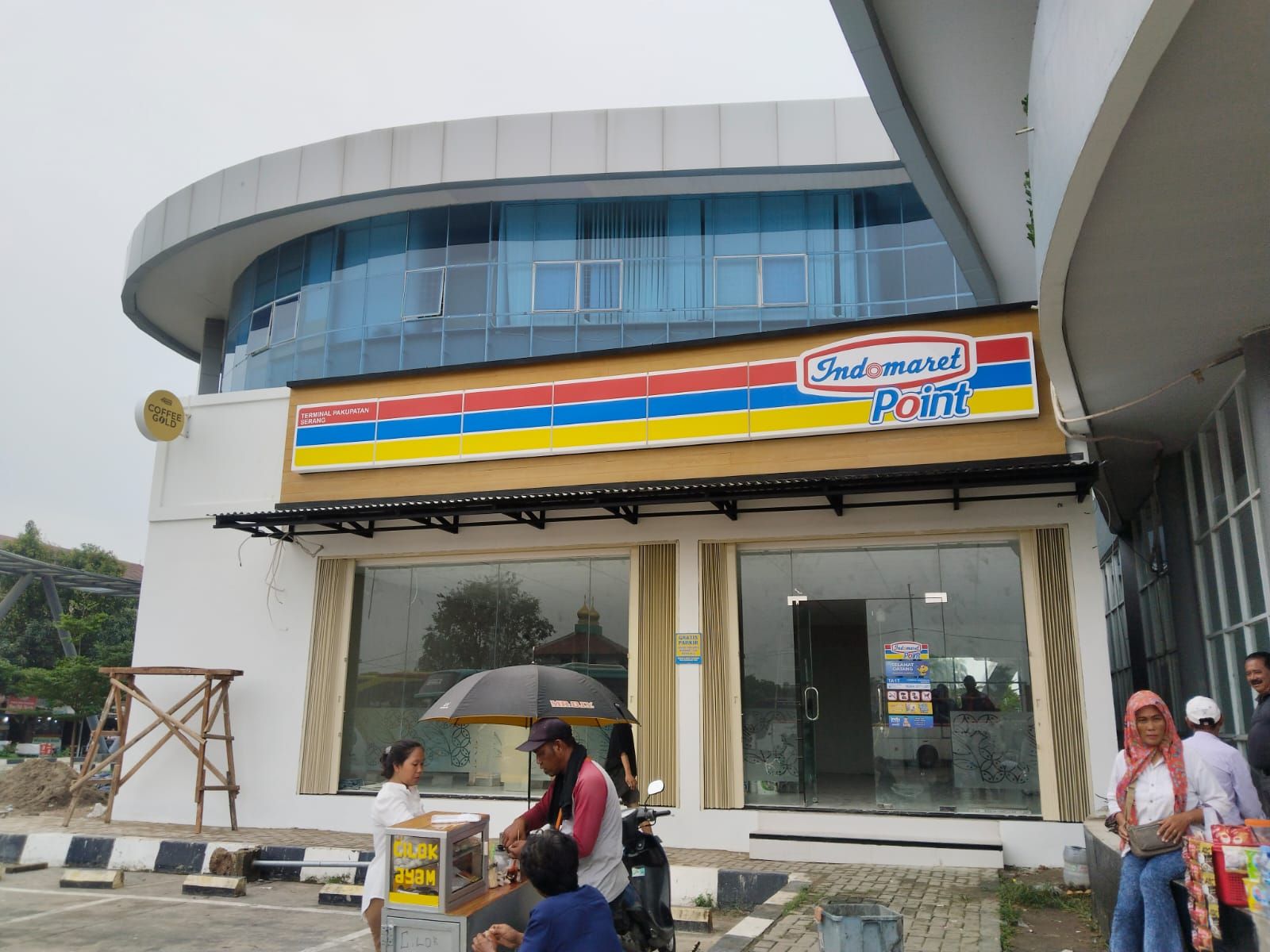 Pembangunan Indomaret Point di Terminal Pakutan Di Duga tidak Kantongin izin Pemkot Serang