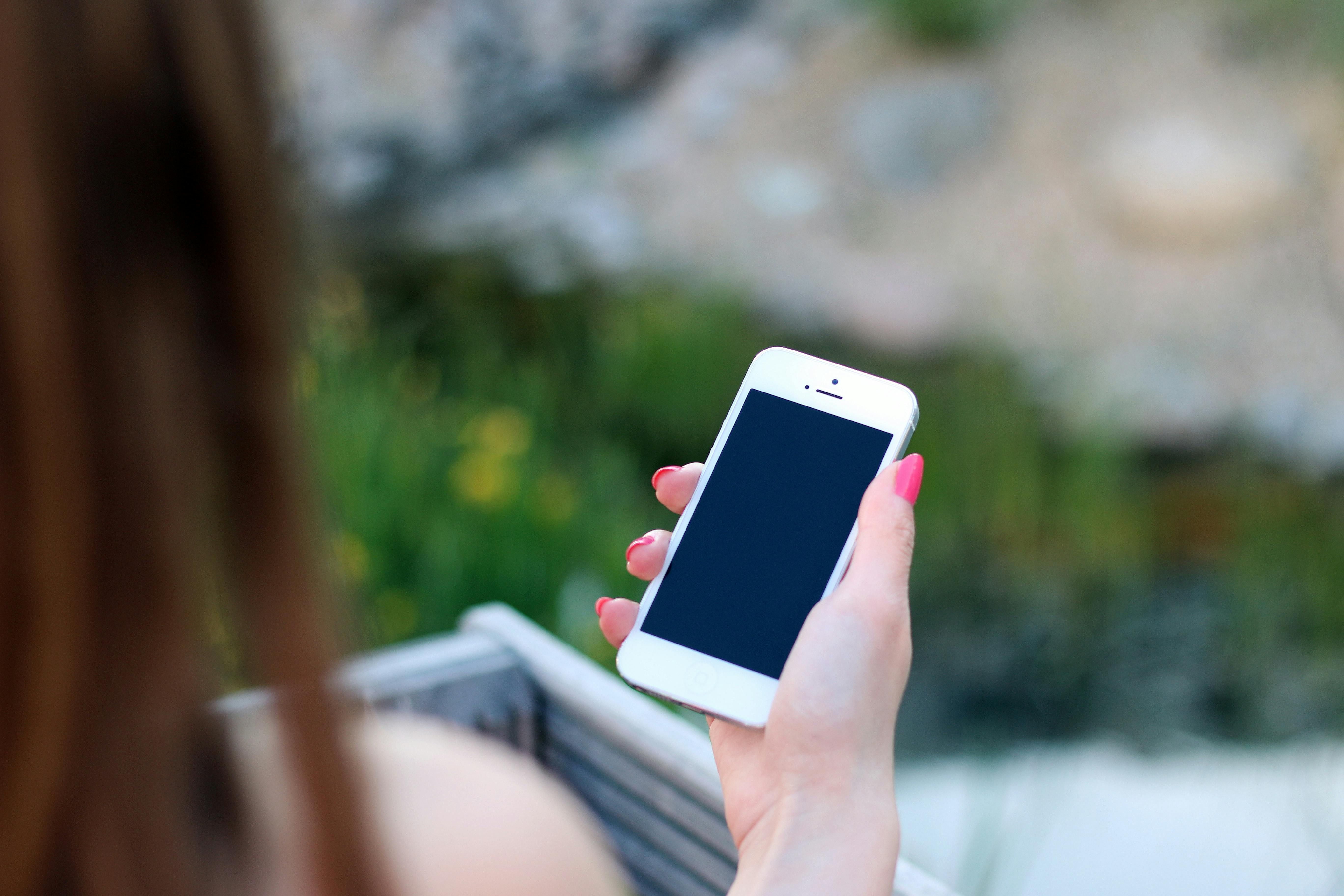 5 Cara Aman Beli iPhone Bekas di Online Shop, Dijamin Gak Bakal Tertipu!