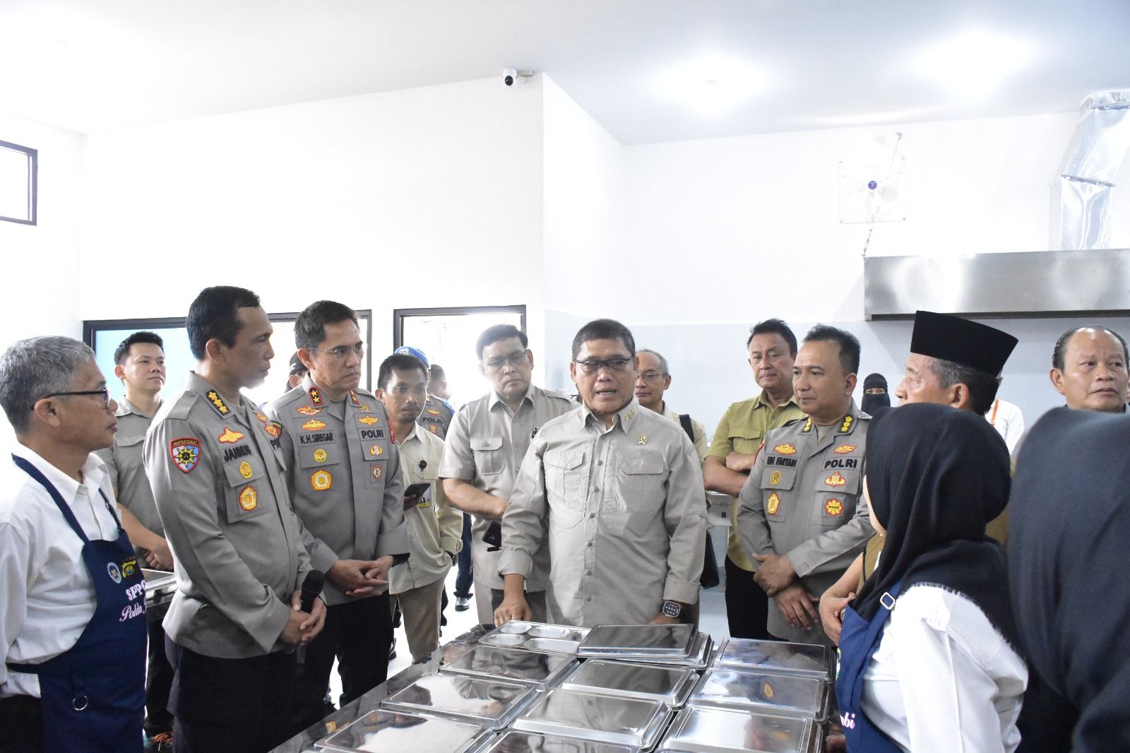 Kepala Staf Kepresidenan Tinjau Sentra Pelayanan Publik Gizi Polda Jambi, Pastikan Kesiapan Operasional 100 Persen