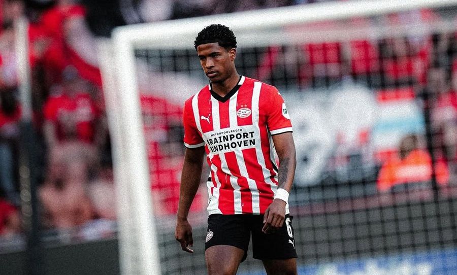 Virgil van Dijk Mulai Uzur, Liverpool Bidik Bek Muda Keturunan Indonesia Ini