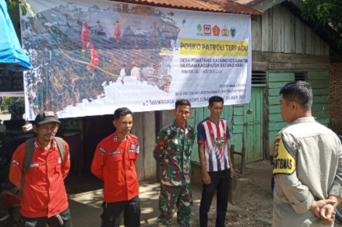 Tim Gabungan Polri, TNI, Manggala Agni dan MPA Lakukan Patroli Terpadu di Kabupaten Batanghari untuk Antisipasi Karhutla