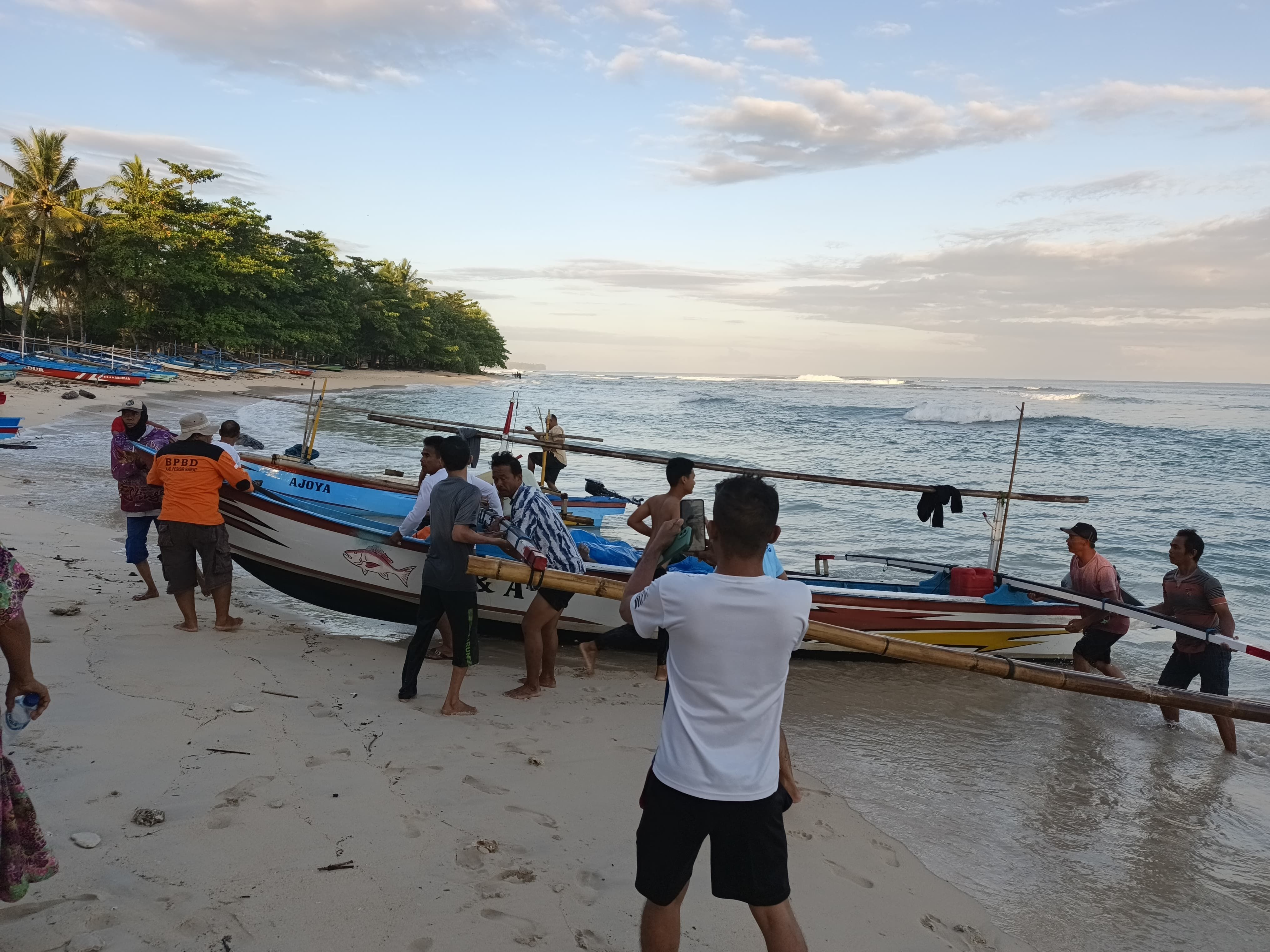 Terseret Ombak saat Berenang di Pantai Labuhan Jukung Lampung, Korban Ditemukan Meninggal Dunia