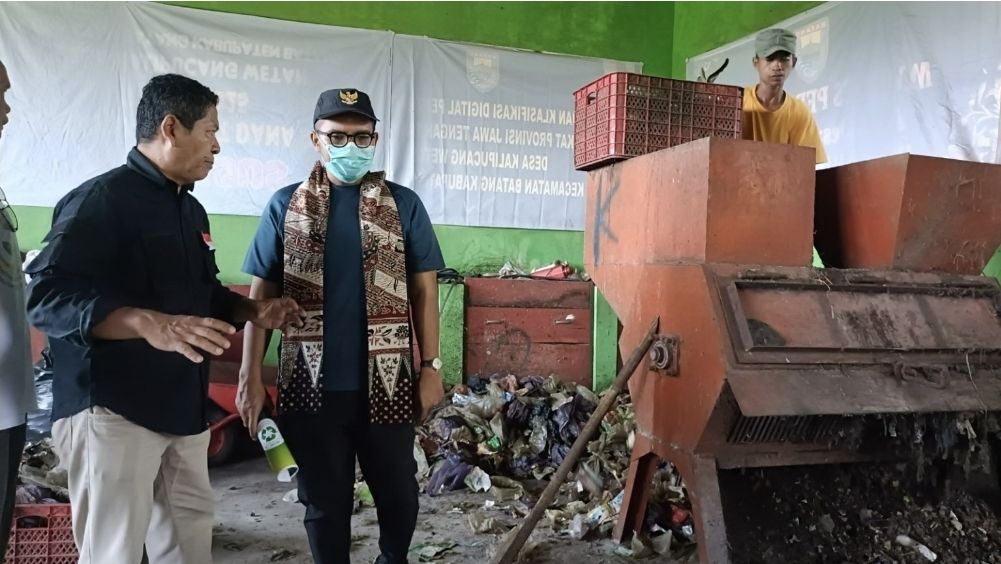 Sampah Jadi Berkah: TPS Batang Olah Limbah Rumah Tangga Jadi Bahan Baku Industri