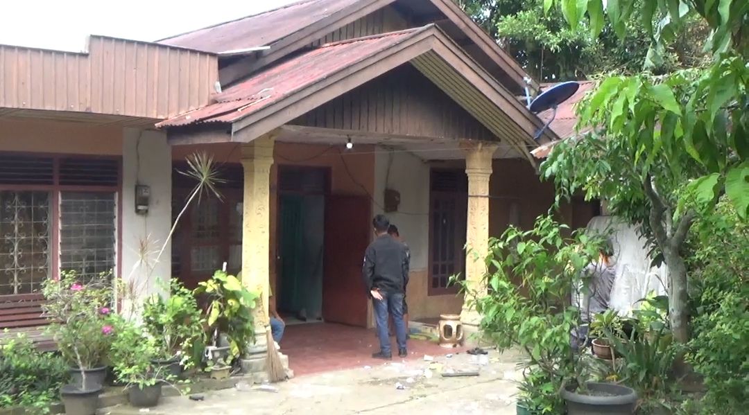 Wanita di Jambi Diperkosa dan Disekap Oleh Tujuh Pria yang Baru Dikenal dari Medsos