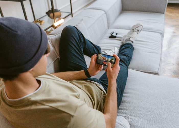 HP Gampang Panas Padahal Cuma Main Game Ringan? Ini Alasannya