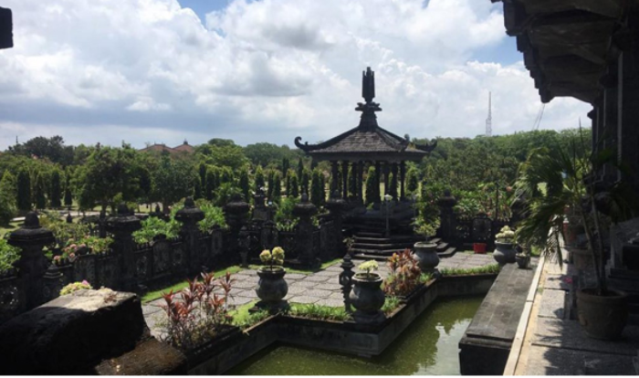 Pura Agung Jagatnatha, Pura Terbesar Terletak di Titik Sentral Kota Denpasar
