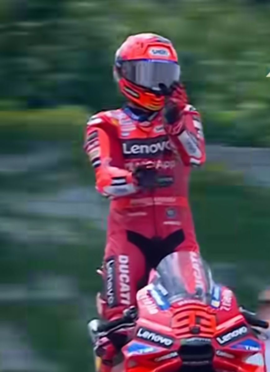 Marc Marquez Ikut Tren Aura Farming dengan Tarian Pacu Jalur Usai Menang di Sachsenring