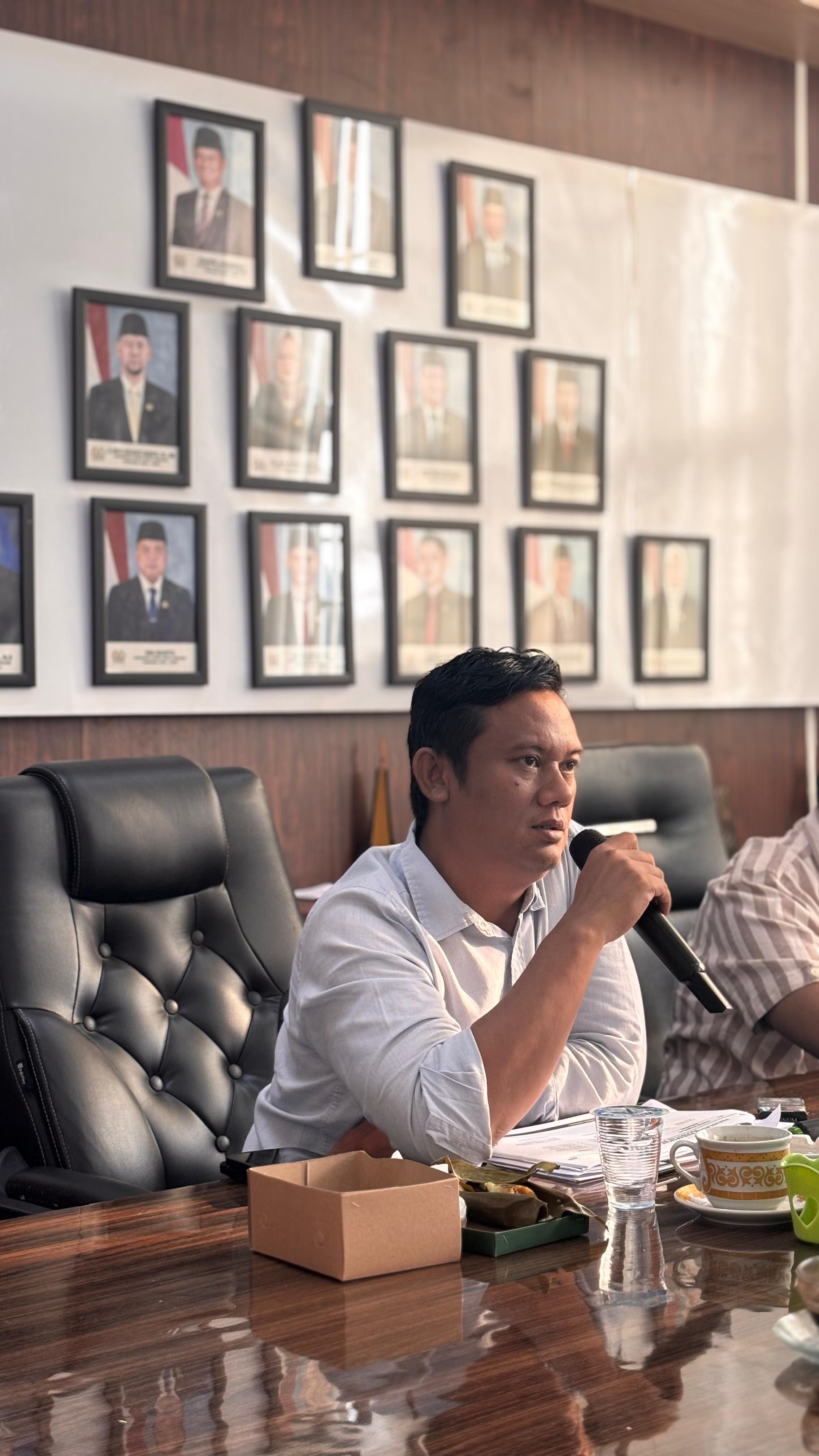 Rencana Pemkot Serang Menata Kabel Sambungan Di Respon Komisi IV DPRD Kota Serang