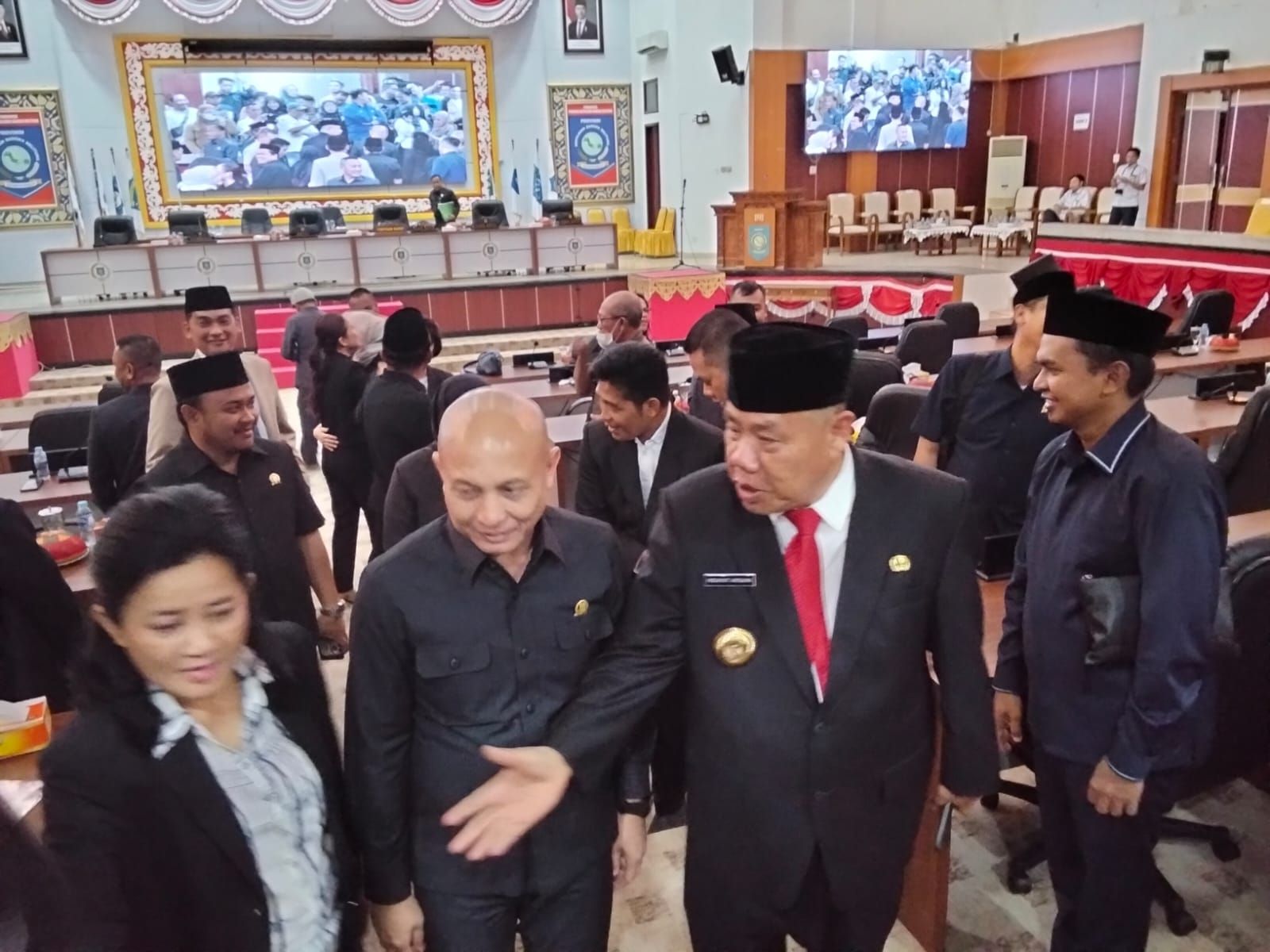 Rapat Paripurna DPRD Provinsi, Pemerintah Daerah Berkomitmen Selesaikan Rekomendasi BPK RI