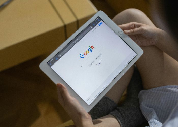 Tablet Sering Ngelag? Ini 5 Penyebab Utamanya