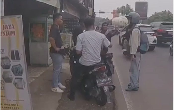 Viral Aksi Rombongan Debt Collector Hentikan Pemotor di Simpang Perkapuran, Polres Depok Turun Tangan