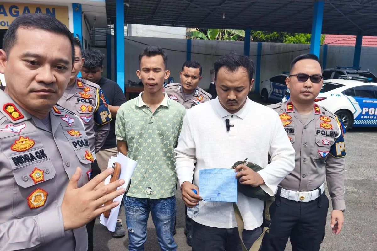 Nekat Buat Konten Pacu Jalur di Atas Mobil saat Melintas di Tol Lampung, Polda Lampung Beri Sanksi Tilang