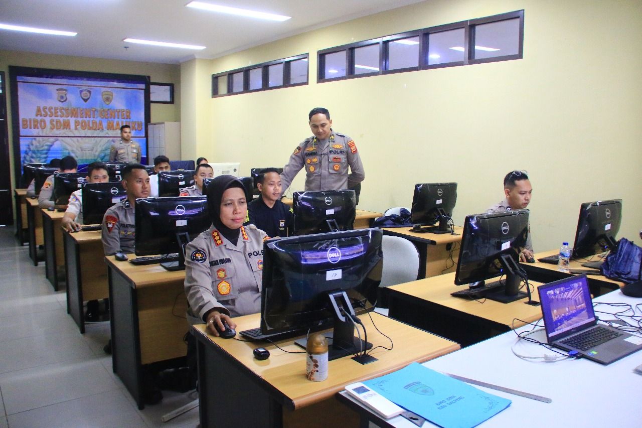 Personel Polda Maluku dan Polres Ikut Tes CAT Bahasa Inggris demi Raih Beasiswa S2 LPDP