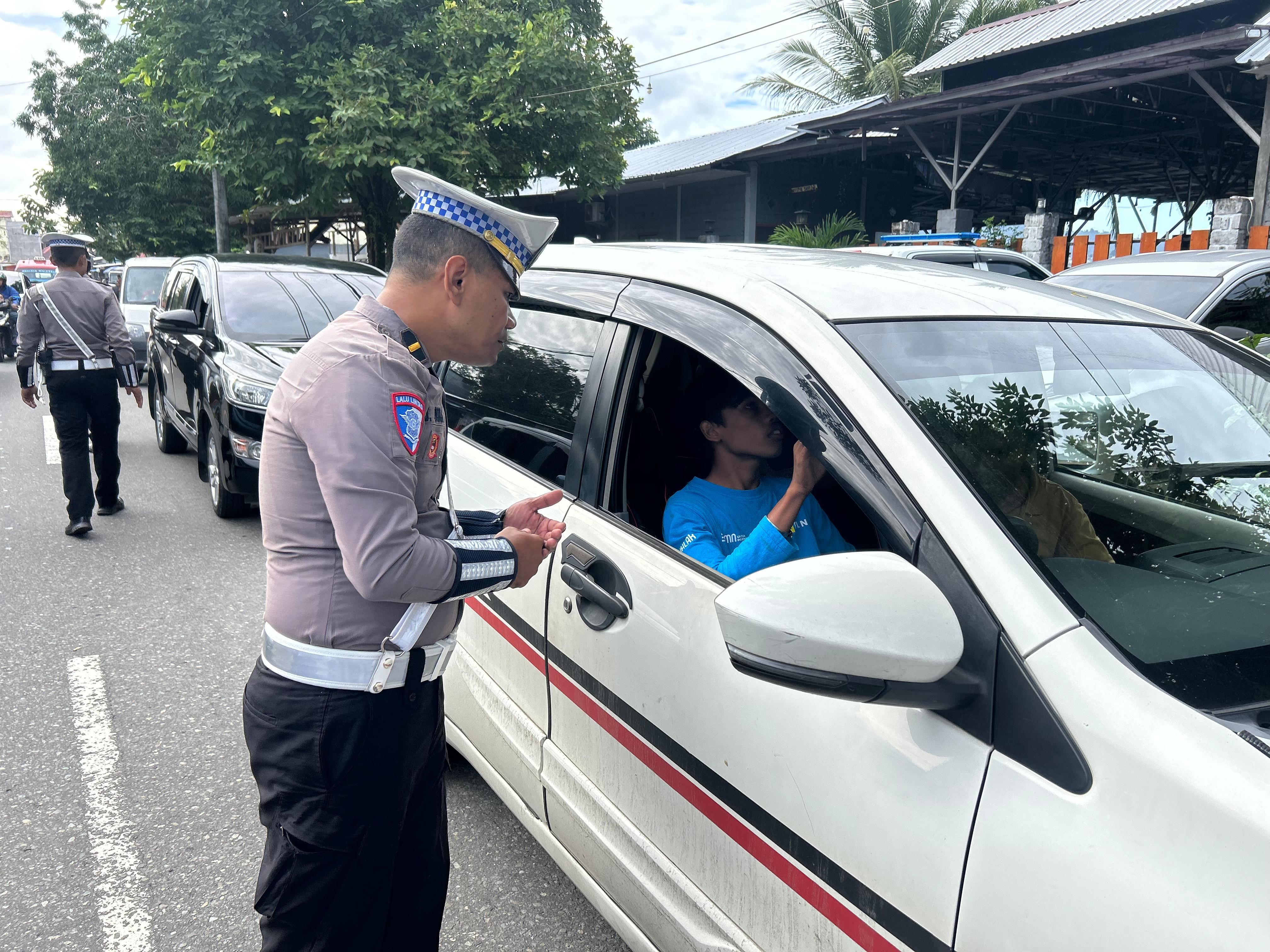 74 Pengendara Terjaring Operasi Patuh di Ambon, Kedapatan Tak Pakai Helm Hingga Ogah Gunakan Sabuk Pengaman