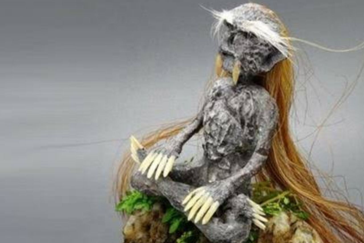5 Arti Mimpi Boneka Jenglot Menurut Primbon Jawa, Pertanda Mistis?