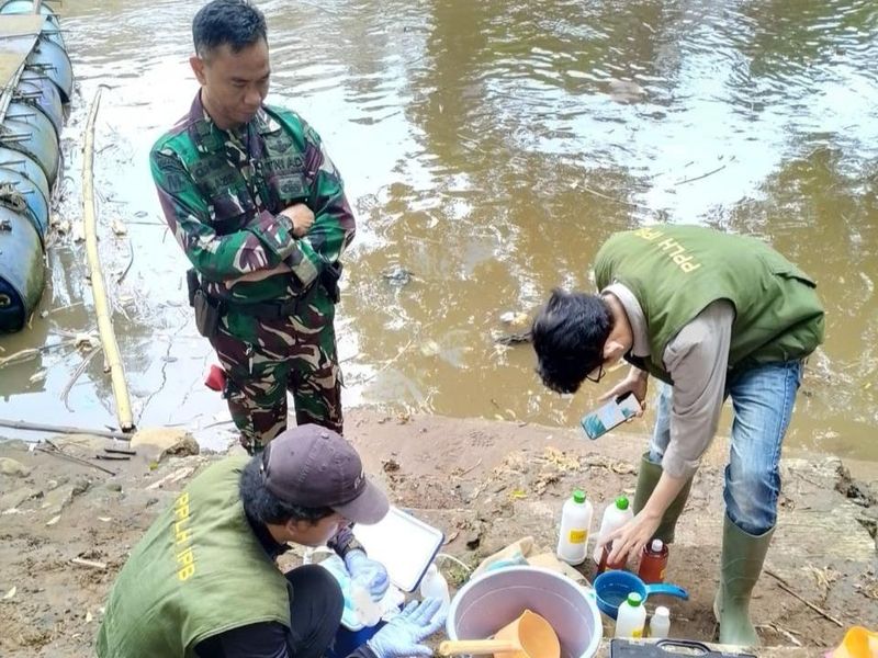 Sungai di Jakarta dengan Tingkat Pencemaran Berat Berkurang