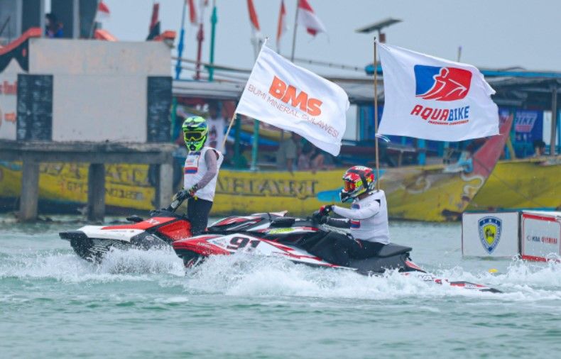 Aksi Spektakuler Jet Ski di Jepara Buka Seri Perdana Aquabike Piala Menpora 2025