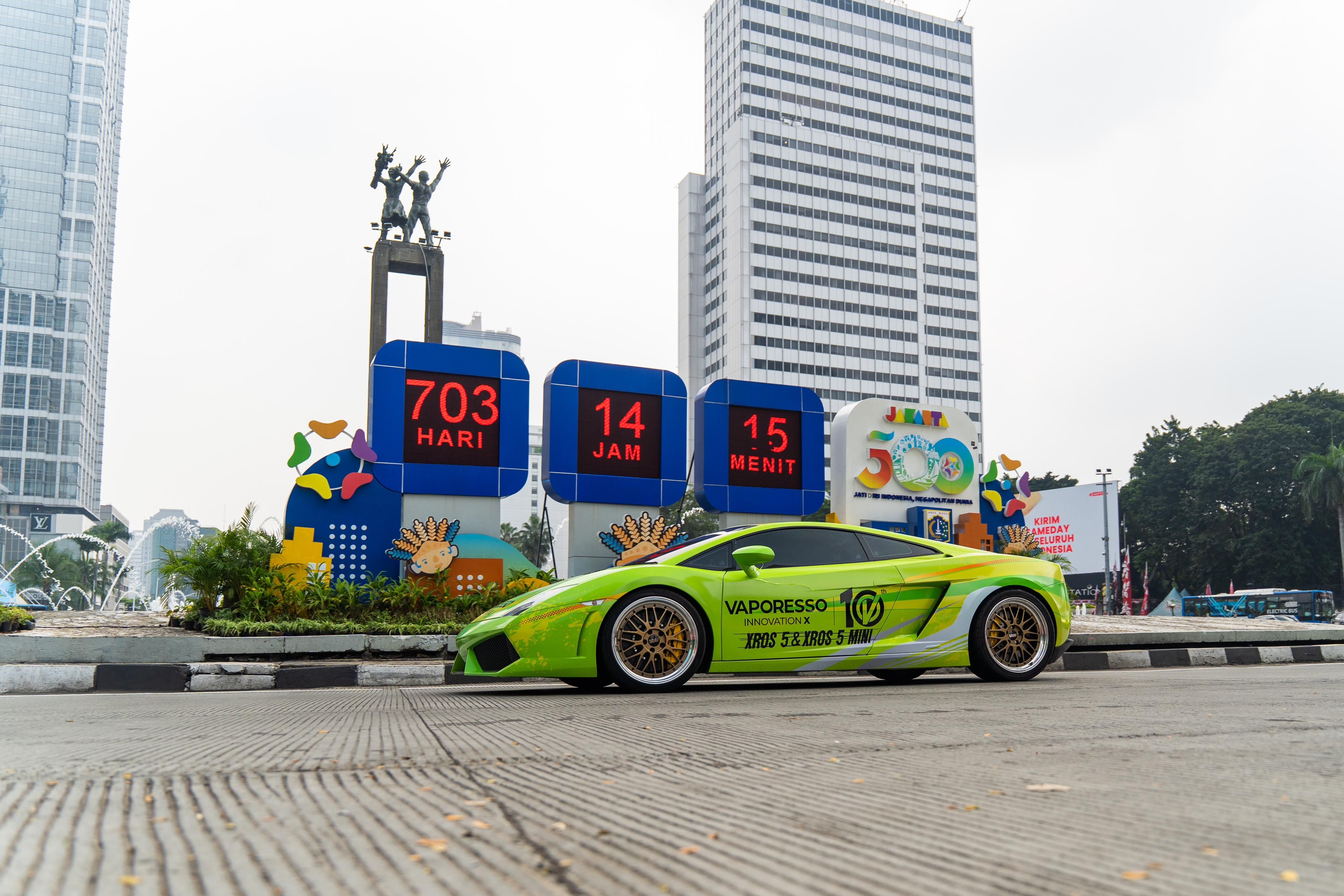Viral Konvoi Supercar dan Truk LED Futuristik di Bundaran HI Bikin Geger Gen Z Jakarta
