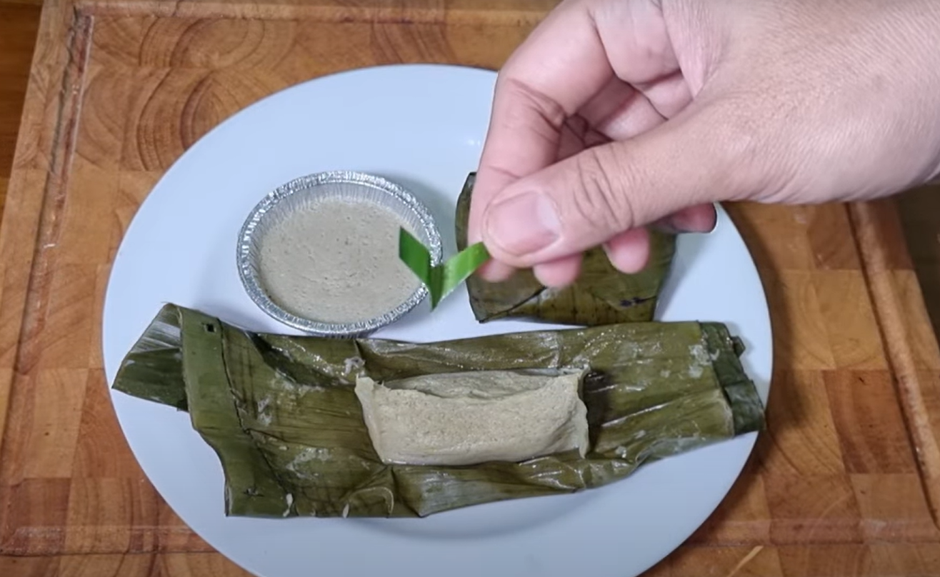 Barongko: Kue Pisang Lembut Warisan Kerajaan Bugis yang Kini Terancam Dilupakan