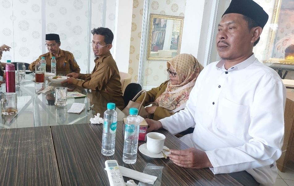 Guru SMP Swasta di Kabupaten Serang Merasa Dianaktirikan, Ancam Demo Besar