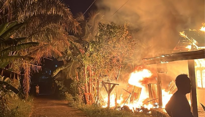 Dua Rumah Petak di Bengkalis Ludes Terbakar