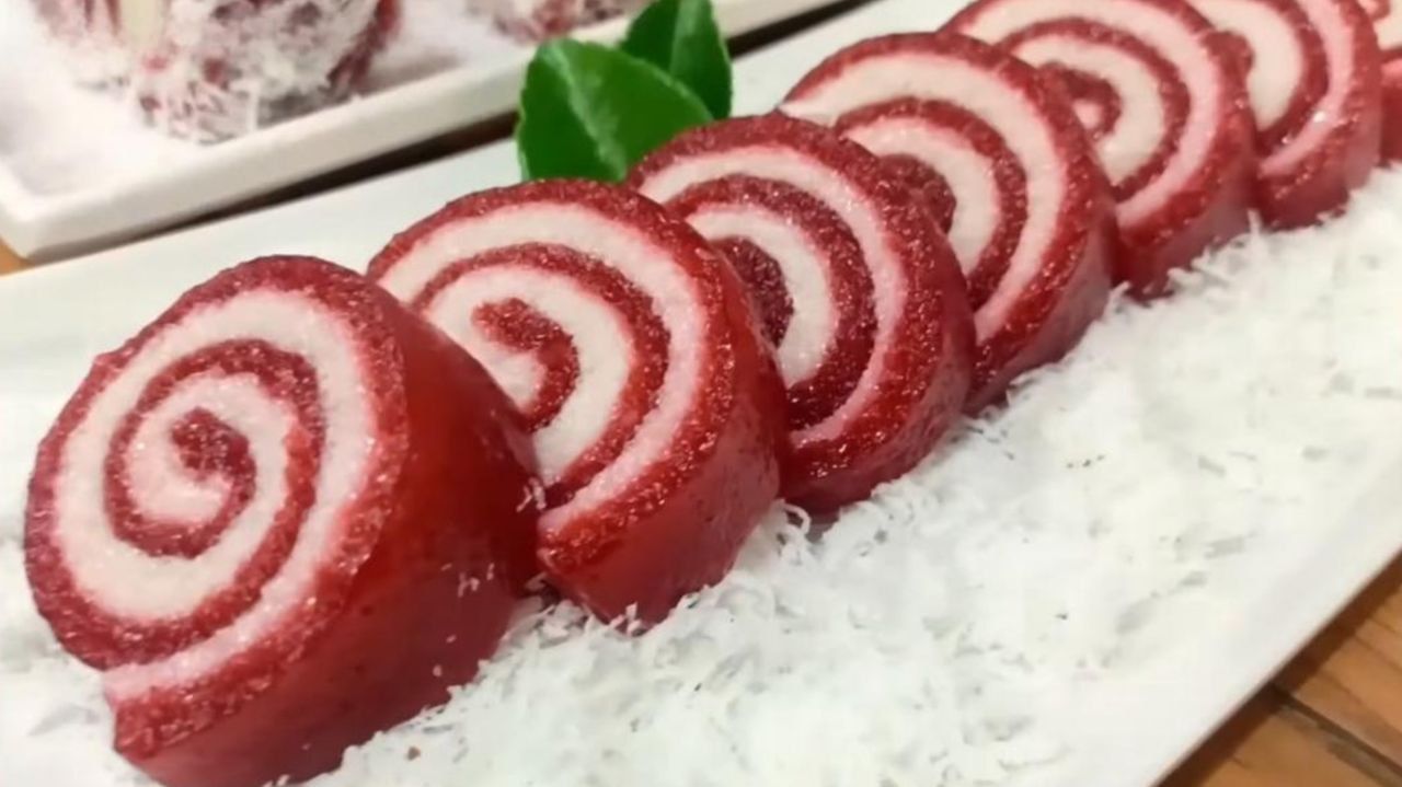 Resep Talam Singkong Gulung Rasa Red Velvet, Enak dan Mudah Dibuat!
