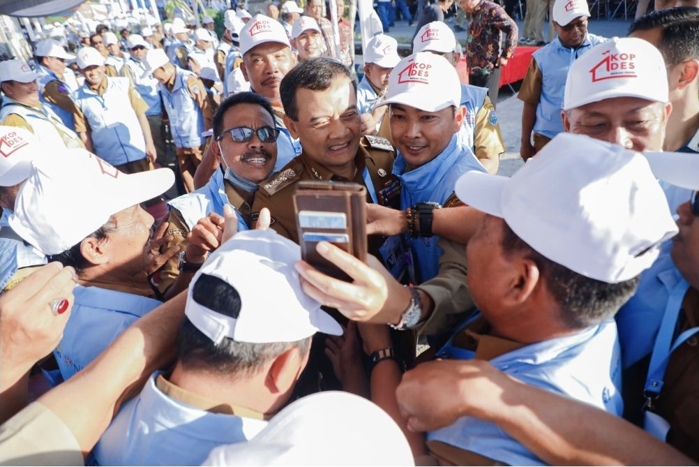 Antusias Ribuan Kades dan Lurah Warnai Peresmian KDMP di Klaten, Prabowo Resmi Luncurkan Program
