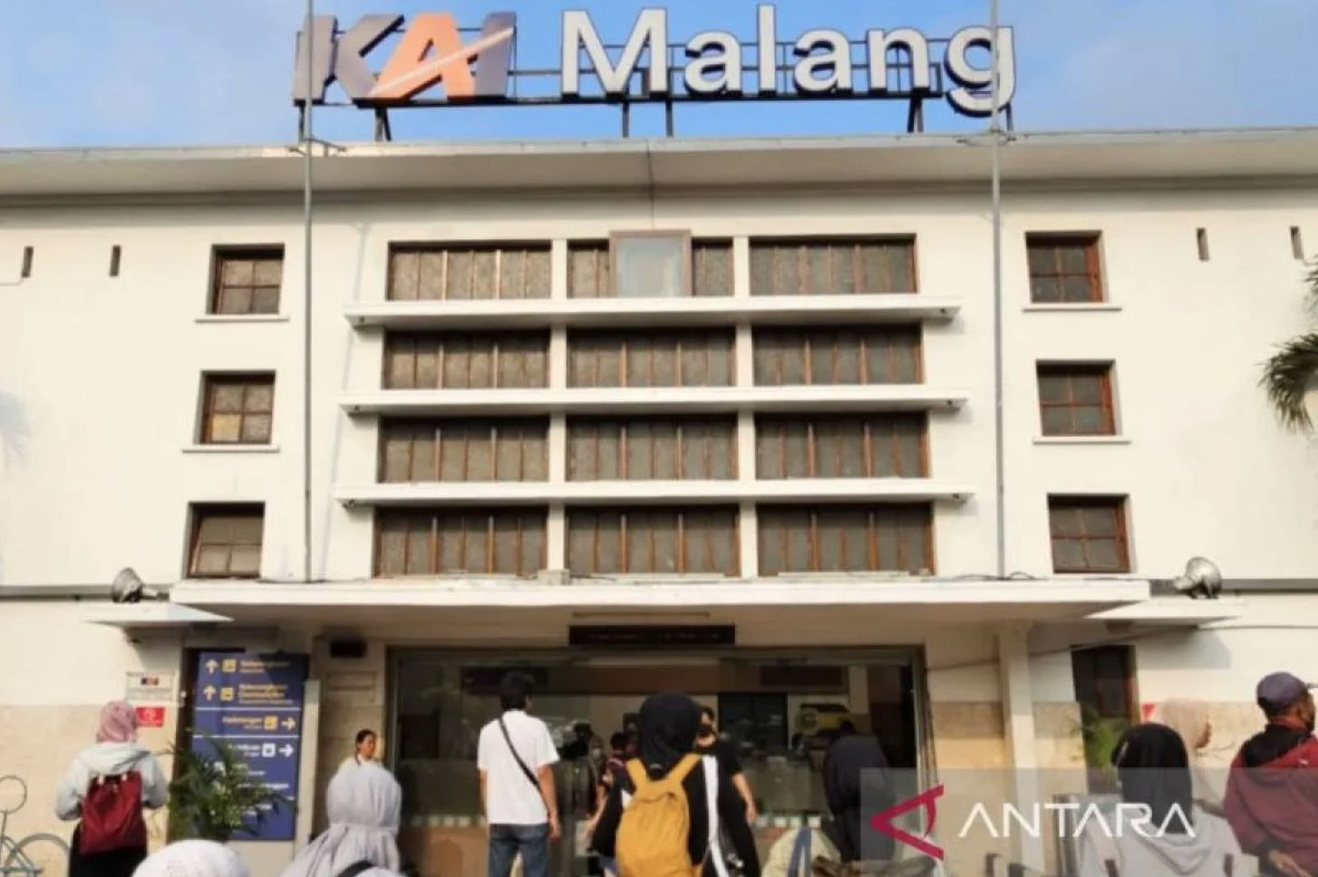 Lonjakan Penumpang Stasiun Malang Jadi Sinyal Positif di Semester Pertama 2025