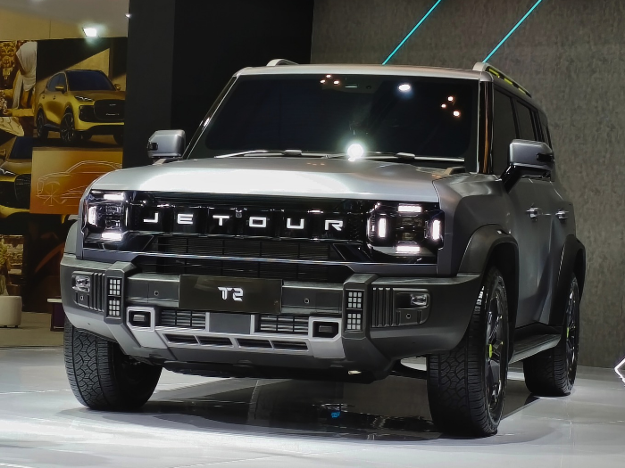 Jetour T2 Debut di GIIAS 2025, SUV Klasik Fitur Modern
