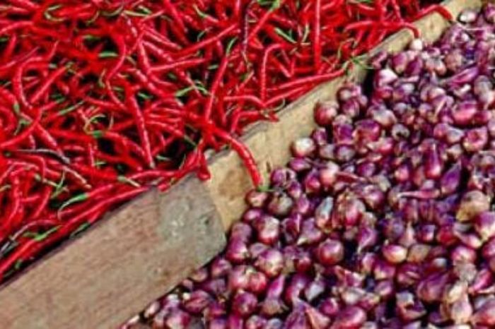Harga Cabai di Pasar Angso Duo Jambi Turun Drastis, Bawang Merah Justru Naik Tajam