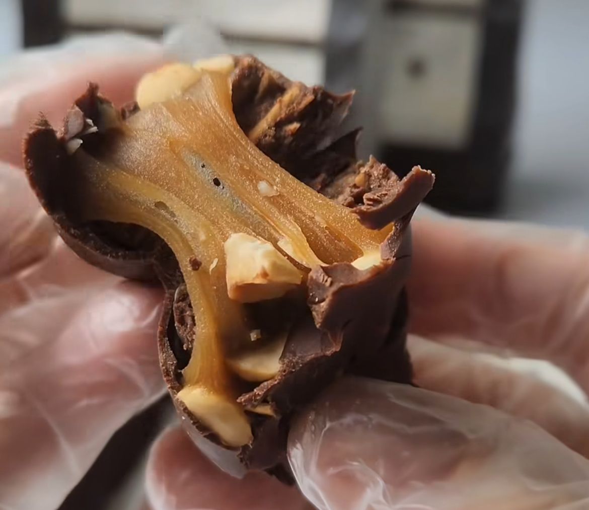 Resep Choco & Nut Caramel Bars: Camilan Fancy yang Bisa Kamu Bikin Sendiri di Rumah