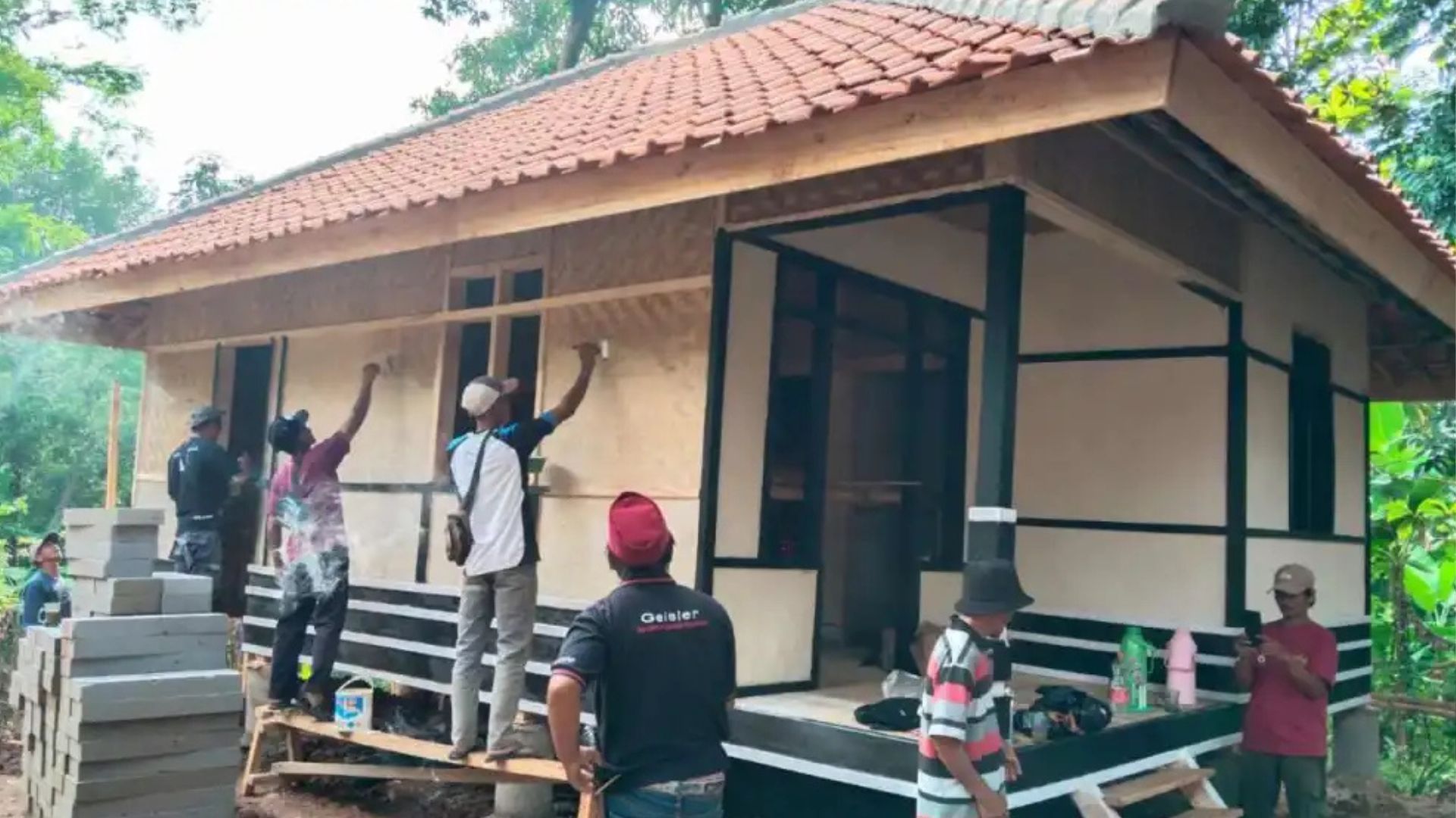 Pemkab Purwakarta Alokasikan Rp12 Miliar untuk Program Rutilahu Tahun 2025